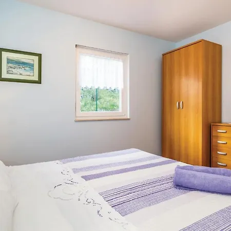 בית נופש Gorgeous In With Wifi קסטב