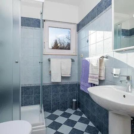 בית נופש Gorgeous In With Wifi