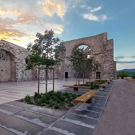 בית נופש Gorgeous In With Wifi